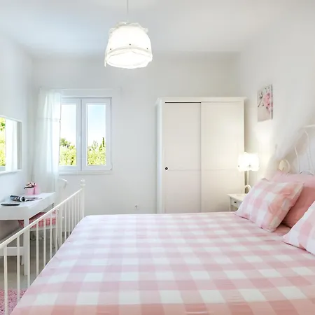 Ksenija Deluxe Residence Apartment *