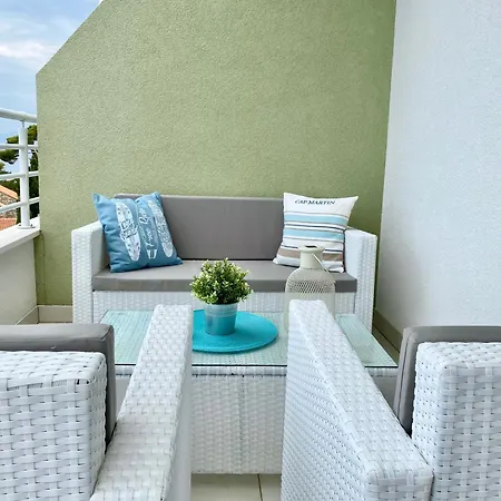 Ksenija Deluxe Apartamento Tučepi